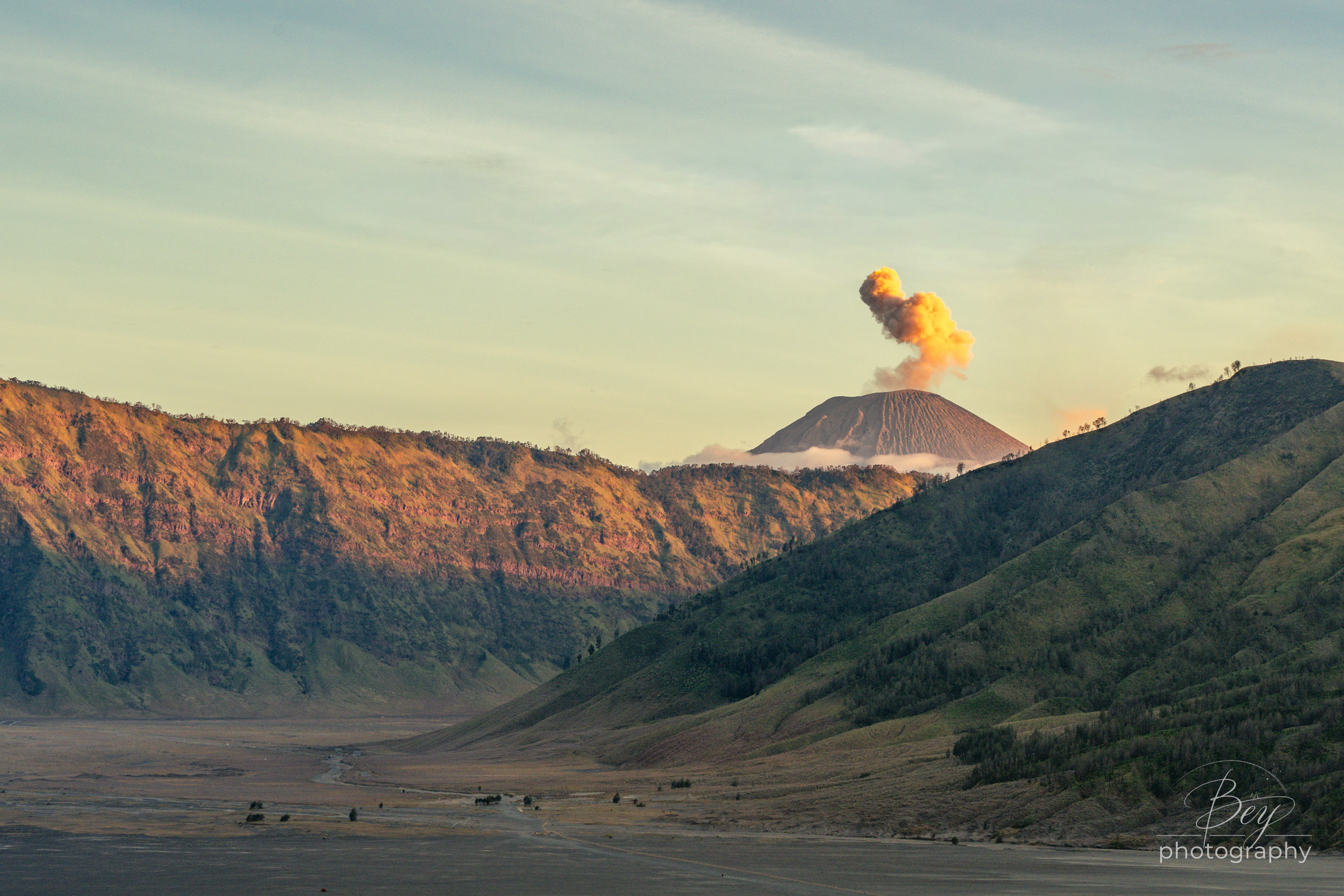 Bromo Overseas Workshop, June 2026 by Bey Shimin.  IG @beyshimin